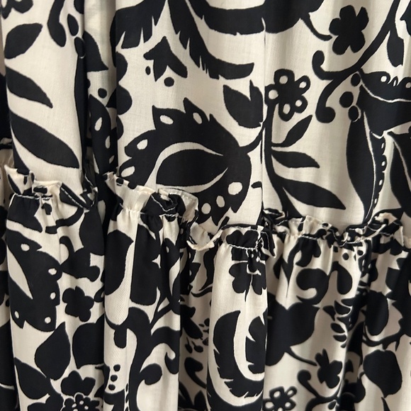 Ann Taylor Black and Cream Maxi Dress - Picture 3 of 4